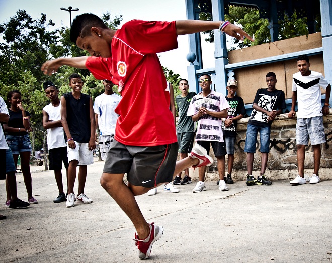 abatalhad_f01cor_2012111957